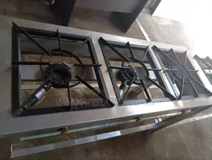 Powerful Cooker, Three Burner Gas Stove