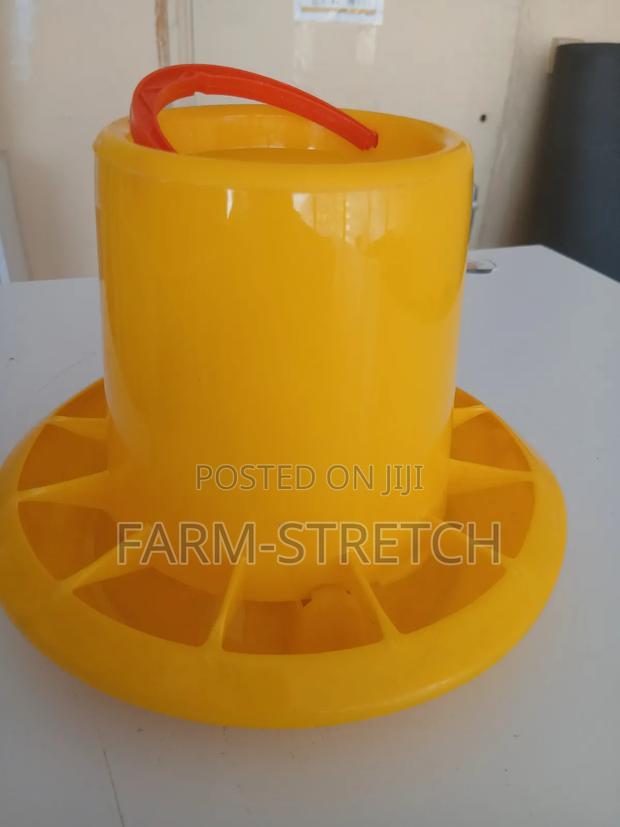 1.5 KGS Chicken Feeder - main view