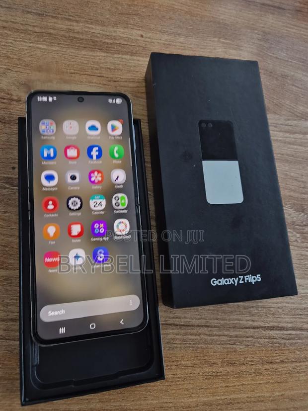 Samsung Galaxy Z Flip5 256 GB Black - thumbnail 7