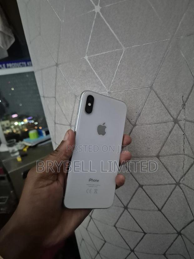 Apple iPhone X 64 GB - thumbnail 4