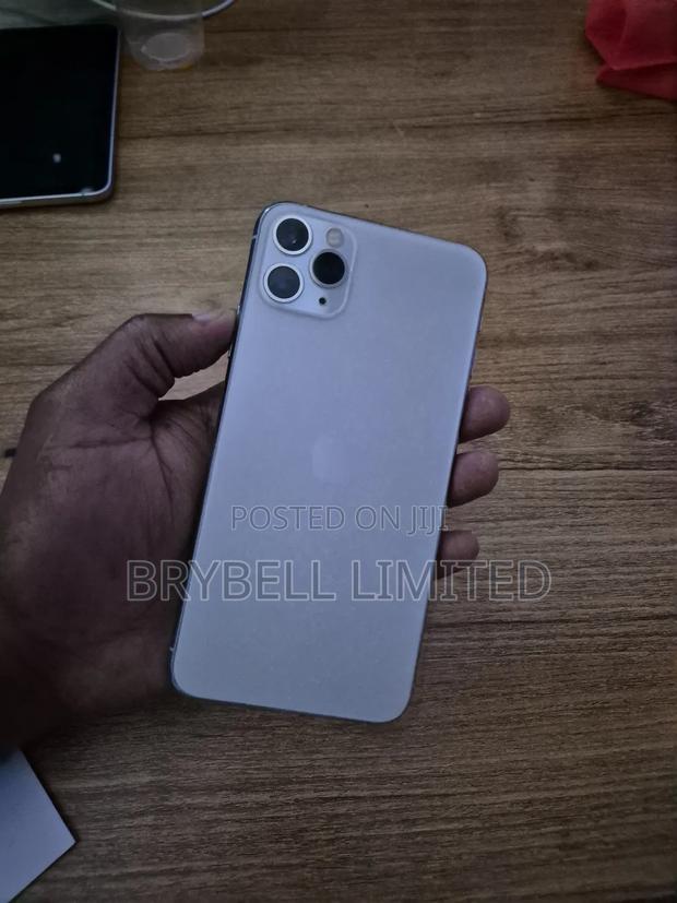 Apple iPhone 11 Pro Max 256 GB White - thumbnail 4