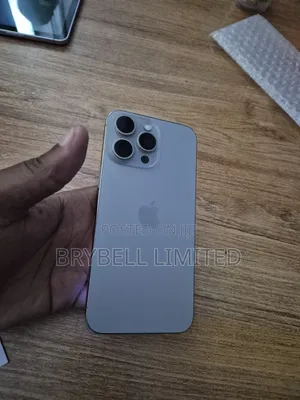 Apple iPhone 15 Pro Max 256 GB
