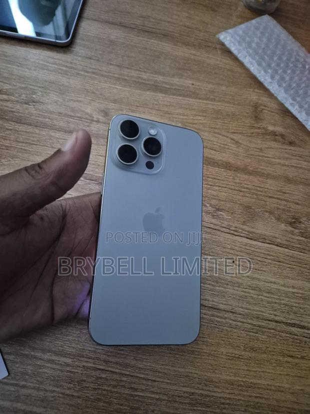 Apple iPhone 15 Pro Max 256 GB - thumbnail 4