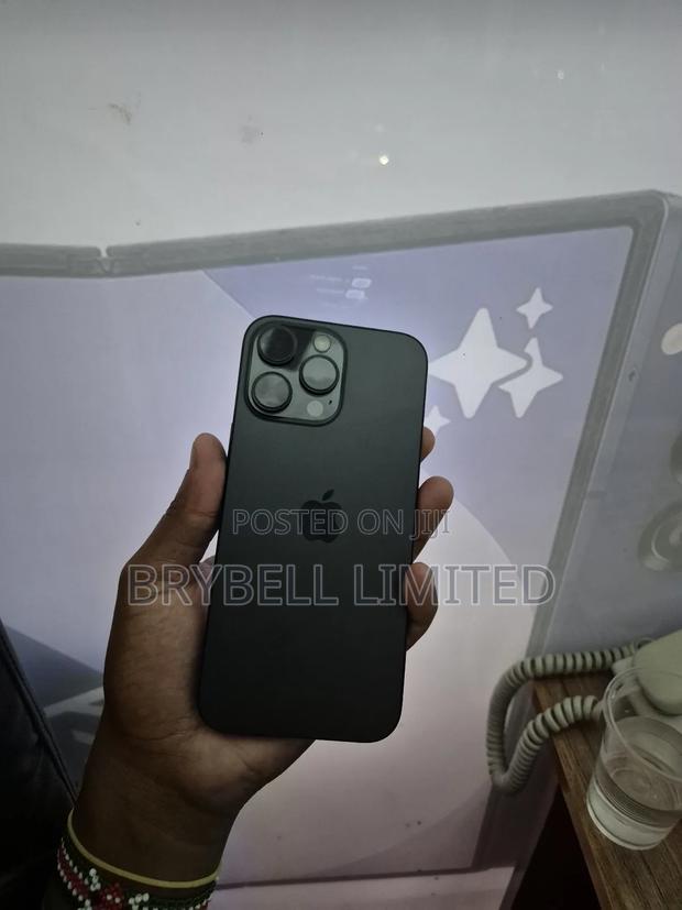 Apple iPhone 16 Pro Max 256 GB Black - thumbnail 6