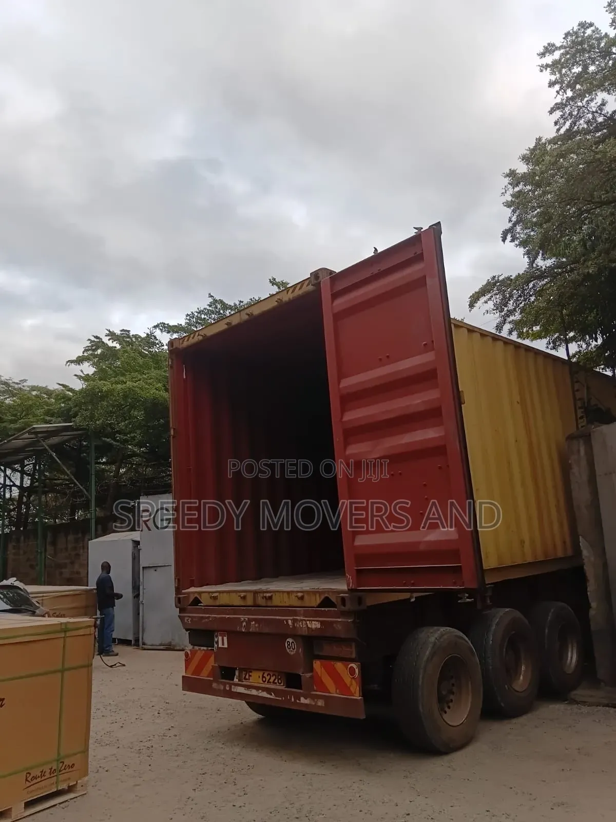 Trailers for Errands and Logistics Services Are Available