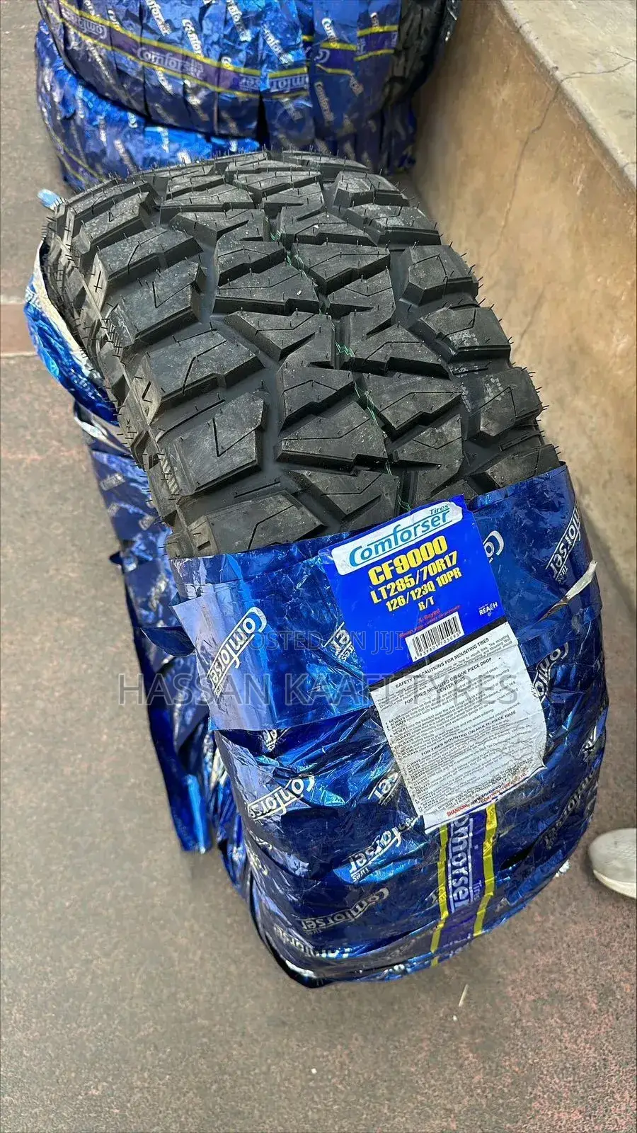 285/70r17 Comforser Cf9000