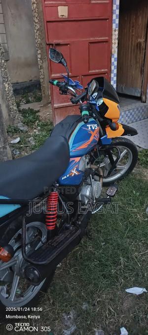 TVS HLX Plus ES 2021 Blue - main view