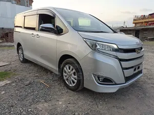 Toyota Noah 2.0 FWD (8 Seater) 2020 Silver