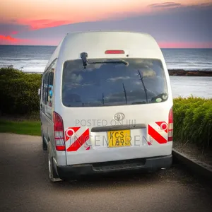 Toyota HiAce 2012 Silver
