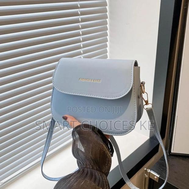 Wide Shoulder Strap Square Crossbody Sling Bag🔅Size: 19×8×15cm