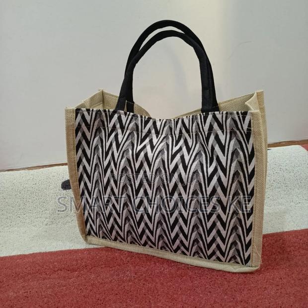 Geometric Print Pattern Tote Bag - thumbnail 4