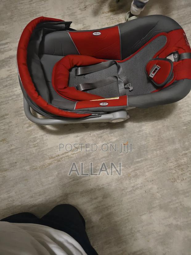 Baby Car Seat - thumbnail 6