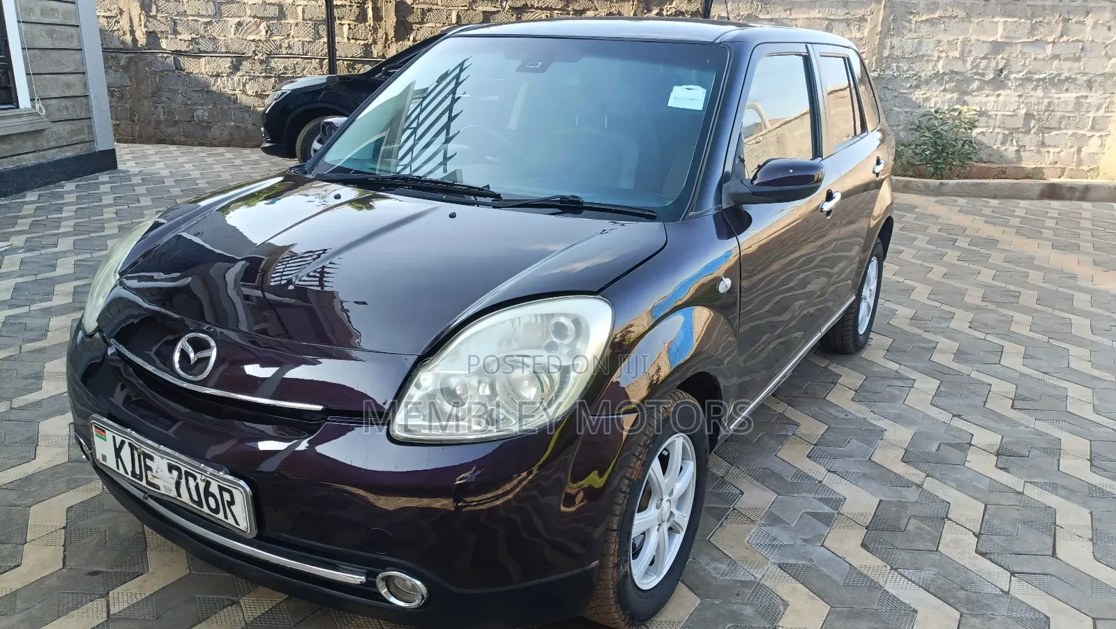 Mazda Verisa 2014 Burgundy