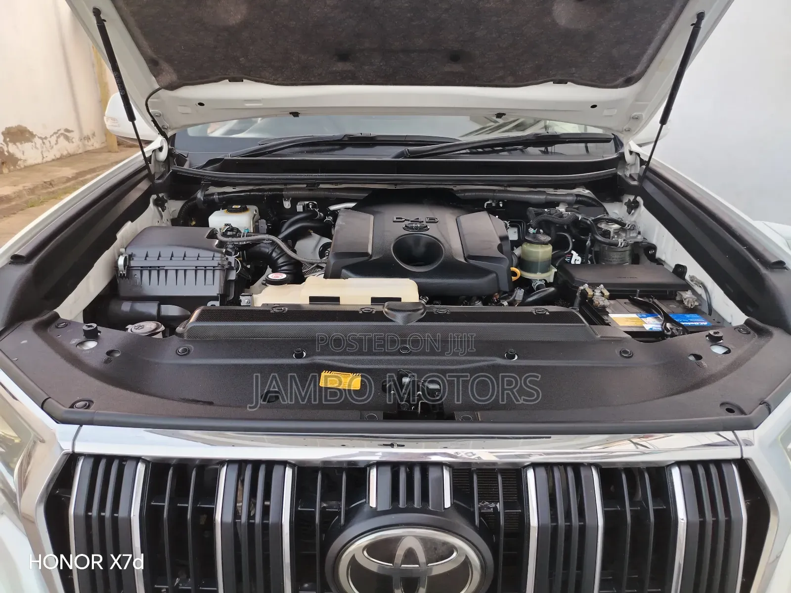 Toyota Land Cruiser Prado 2.8 2020 White