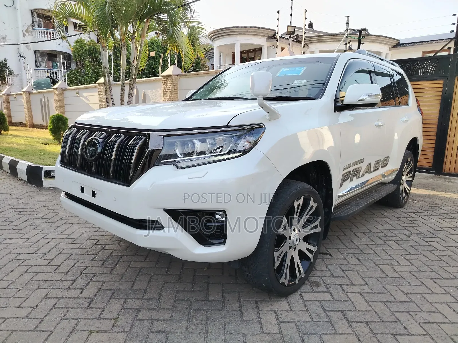 Toyota Land Cruiser Prado 2.8 2020 White