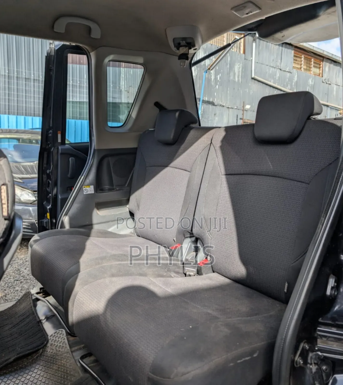 Mitsubishi Delica 2014 Black