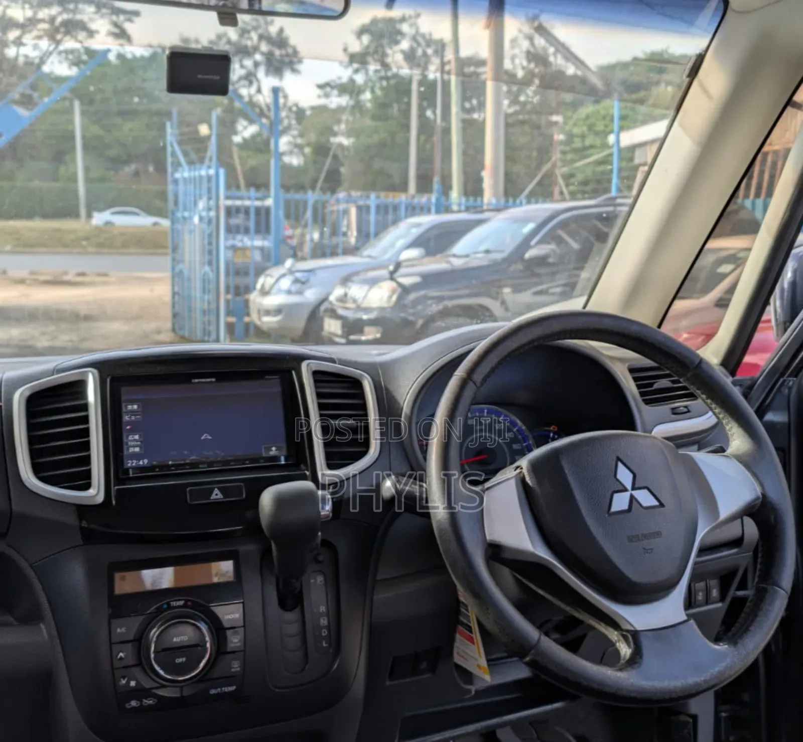 Mitsubishi Delica 2014 Black