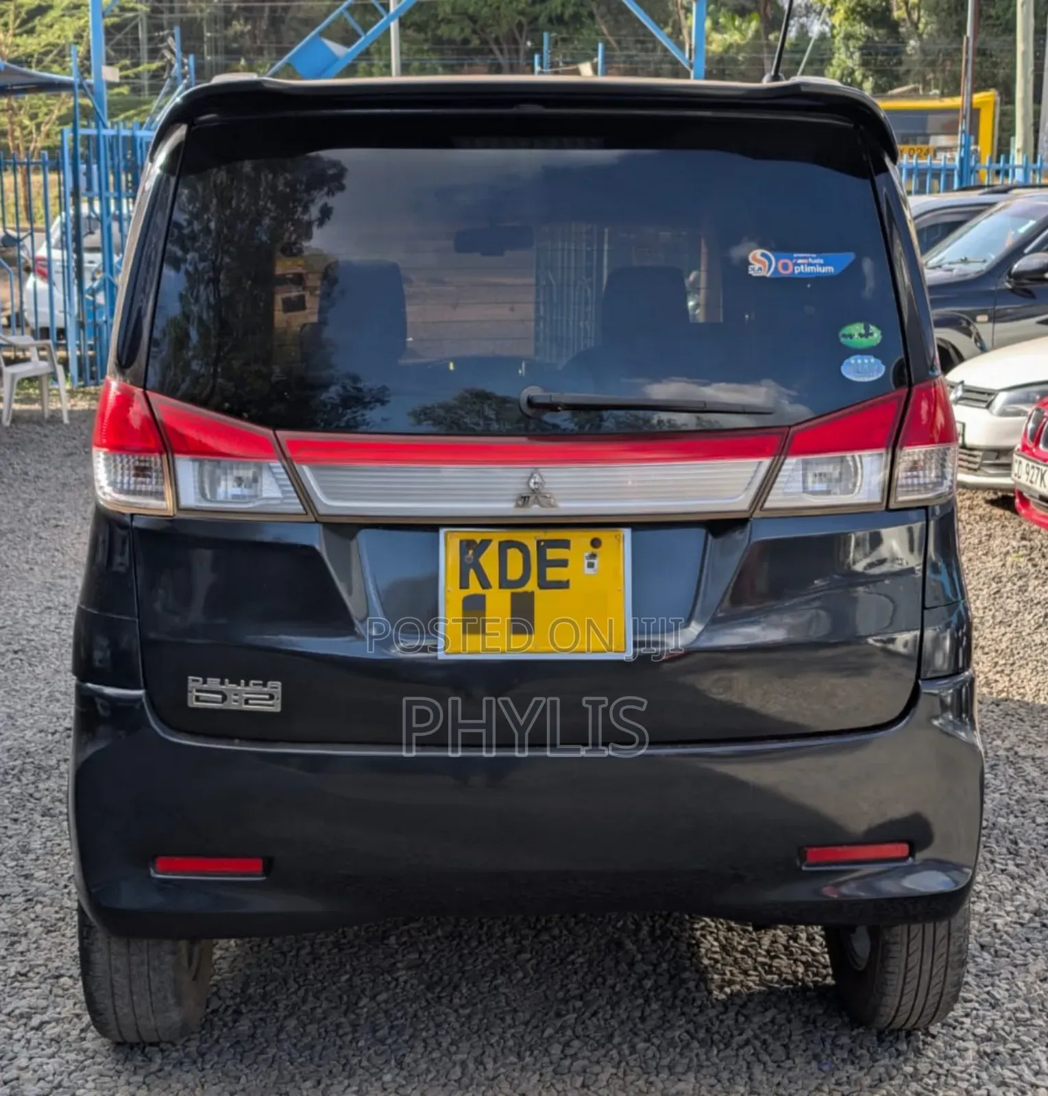 Mitsubishi Delica 2014 Black