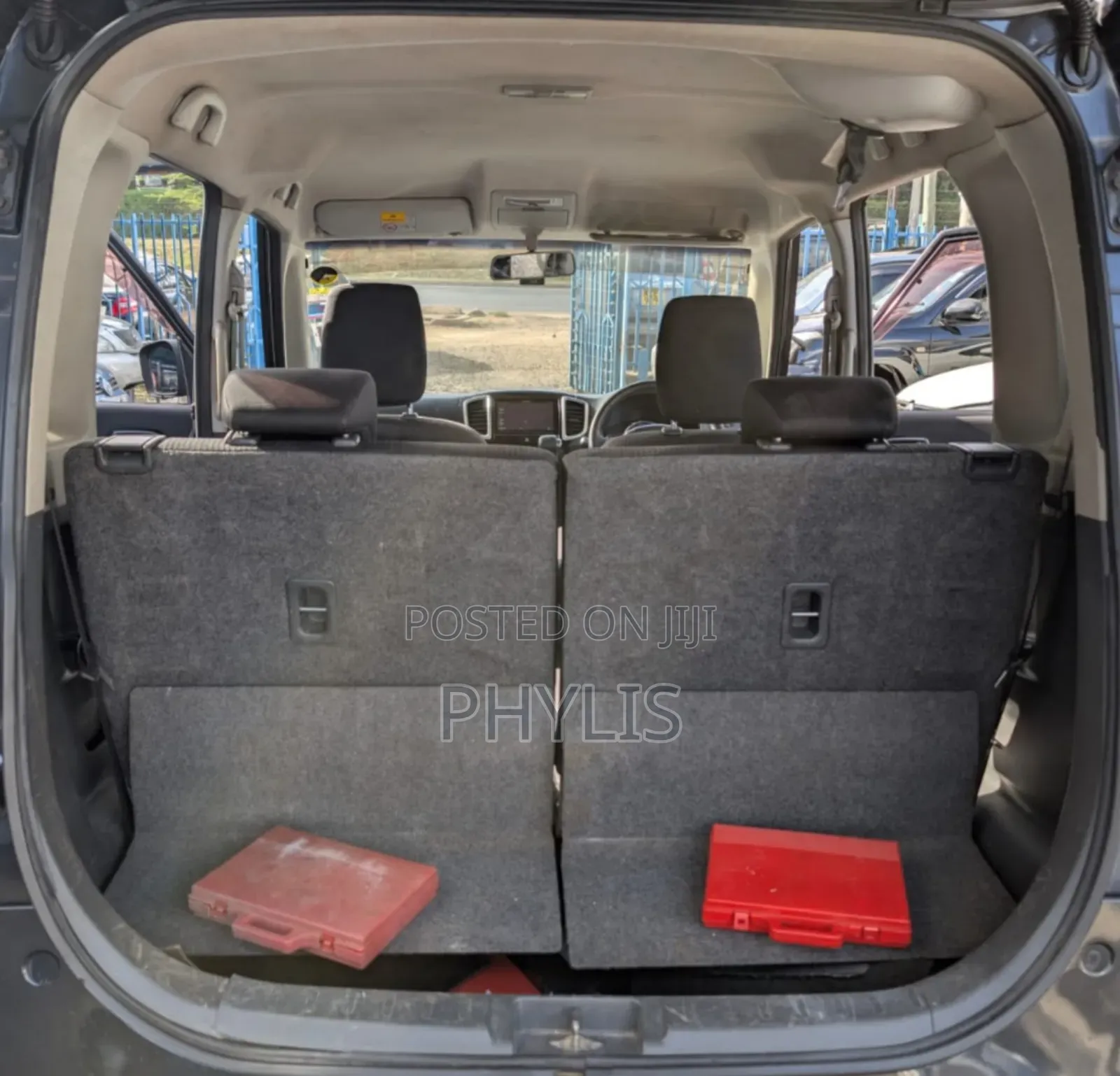 Mitsubishi Delica 2014 Black