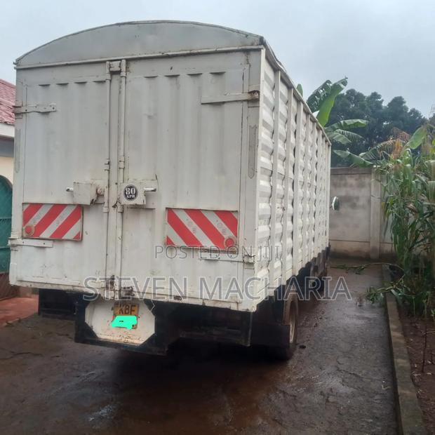 Mitsubishi Fh - thumbnail 2