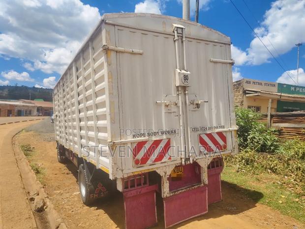 Mitsubishi Fh - thumbnail 5