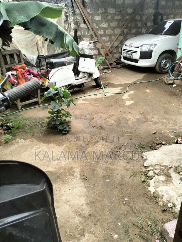 Piaggio Scooter 1998 White - thumbnail 3