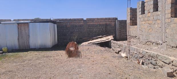 Plot for Sale at Kiratina Kamakis. 40×80, Partially