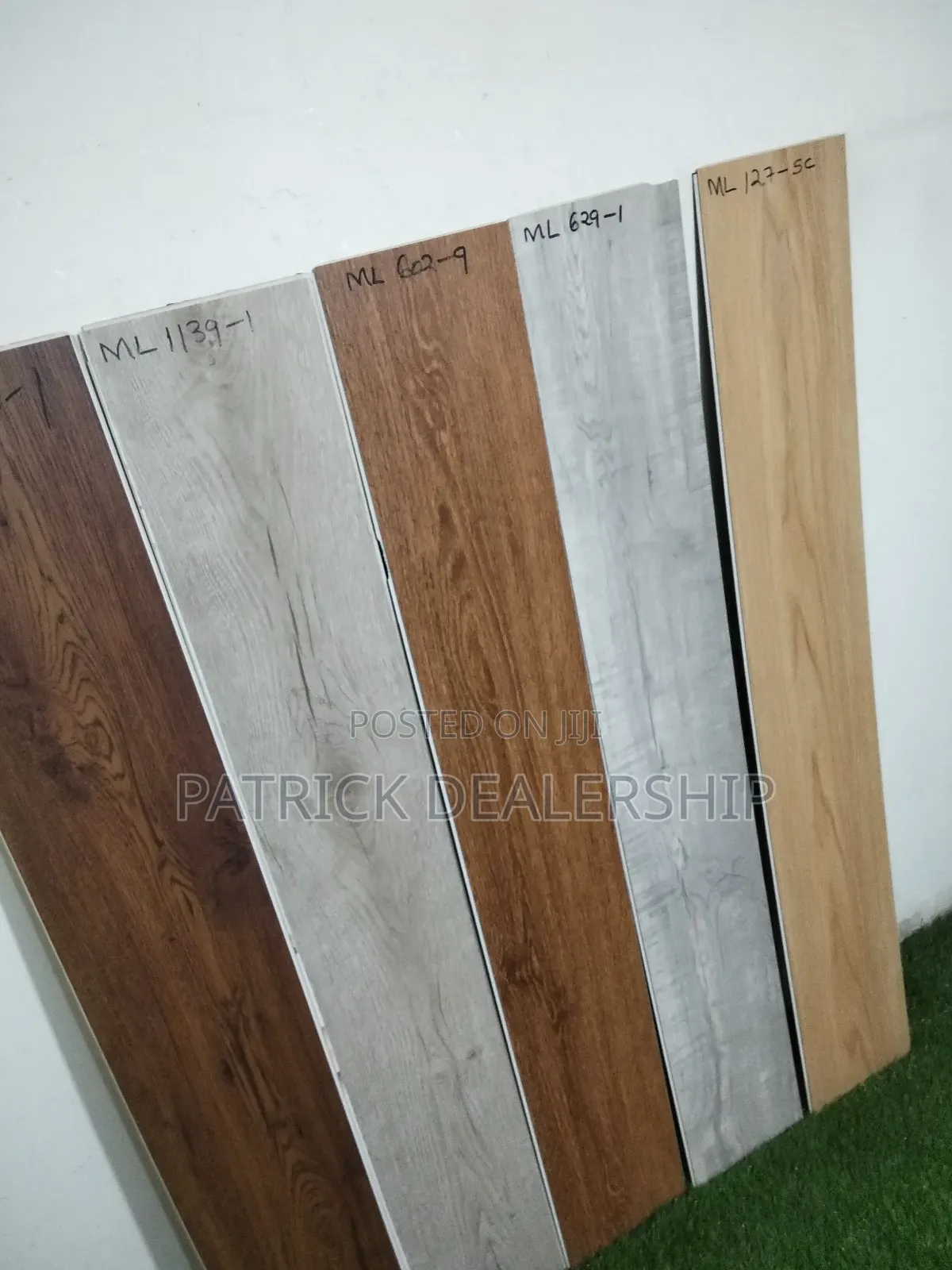 SPC Flooring Tiles