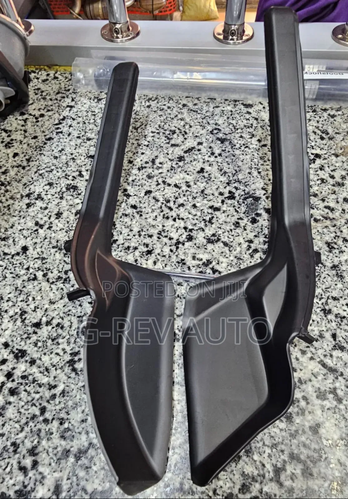 Rav4  2019 Windscreen  Finishers