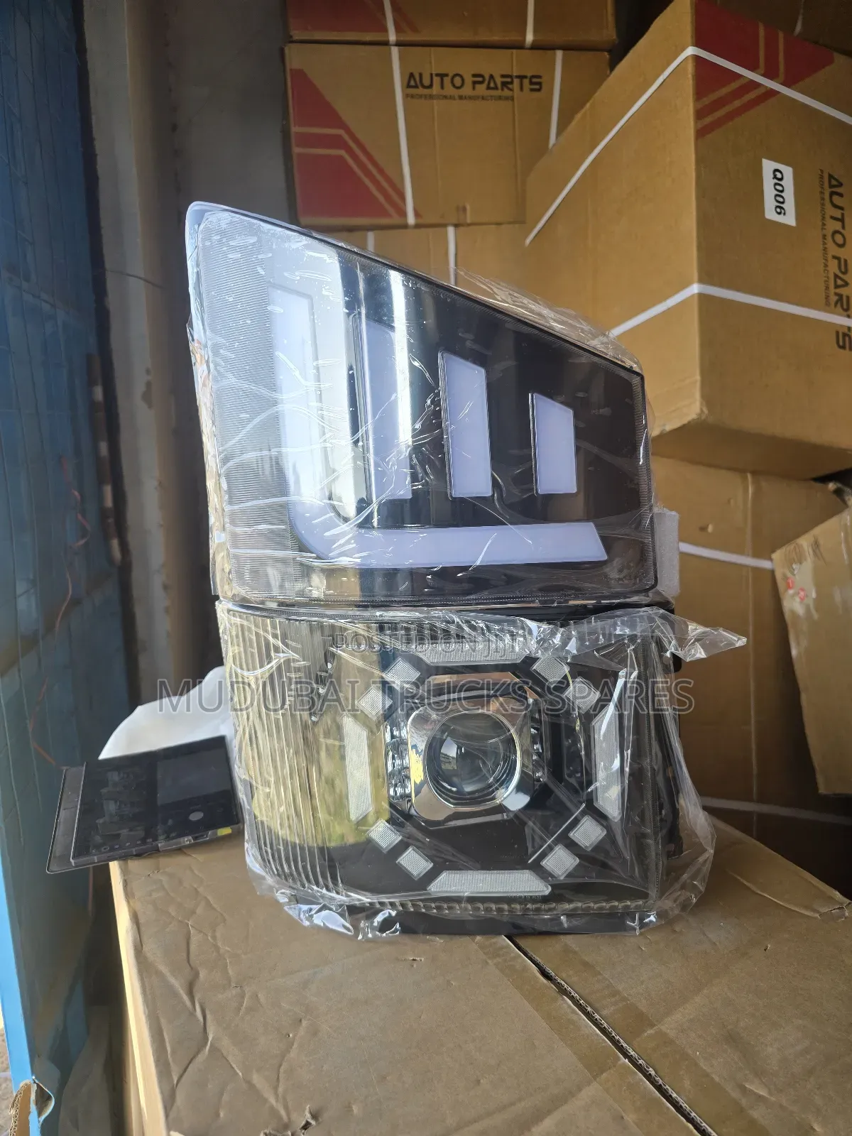 Isuzu Frr90, 700p, NMR Led Digital Headlights and Corner Light