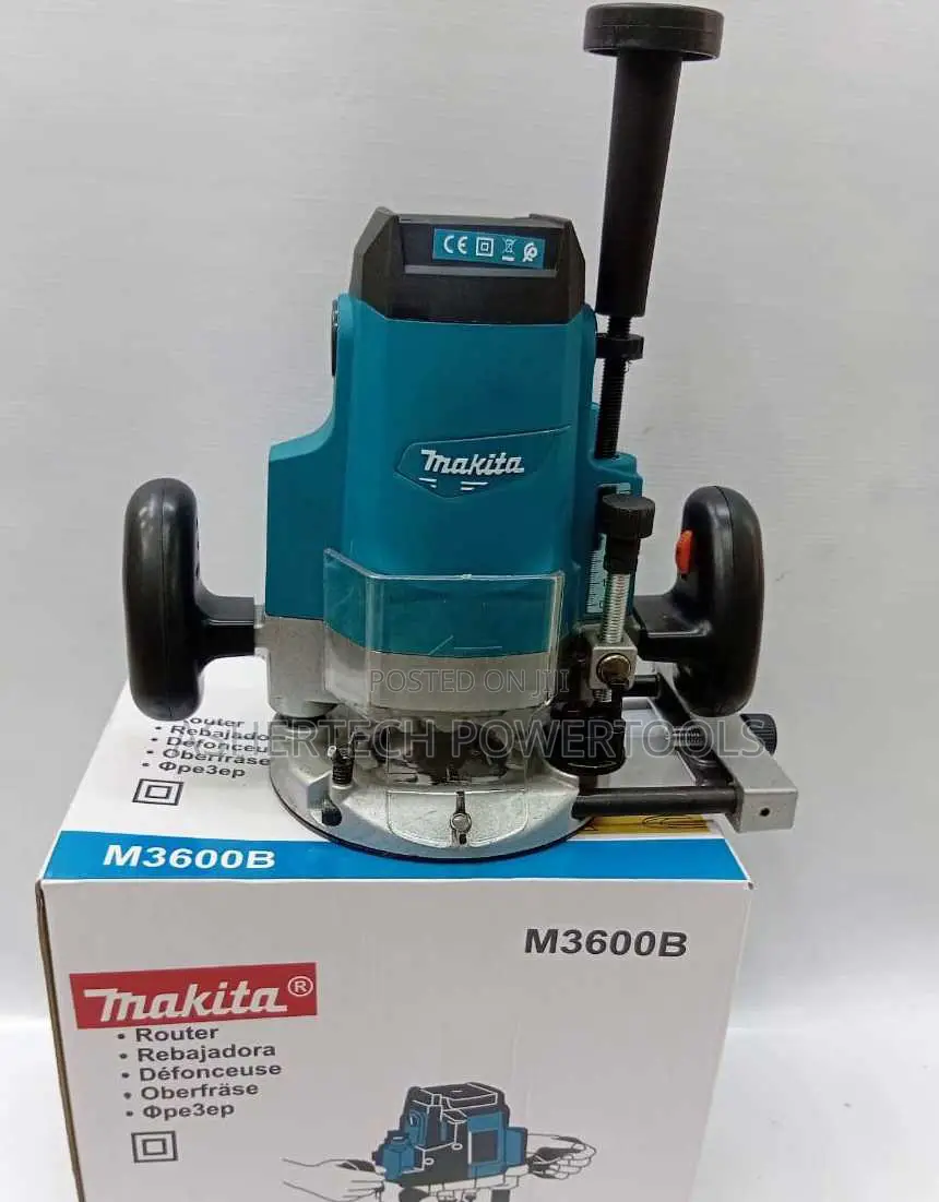Makita Mt Series 12.7mm (1/2") Plunge Router,