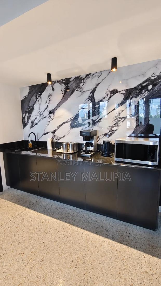 14 Pax Fully Serviced and Furnished Office Space Forlease in Westland - thumbnail 8