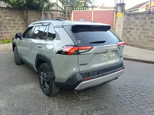 Toyota RAV4 2019 Green