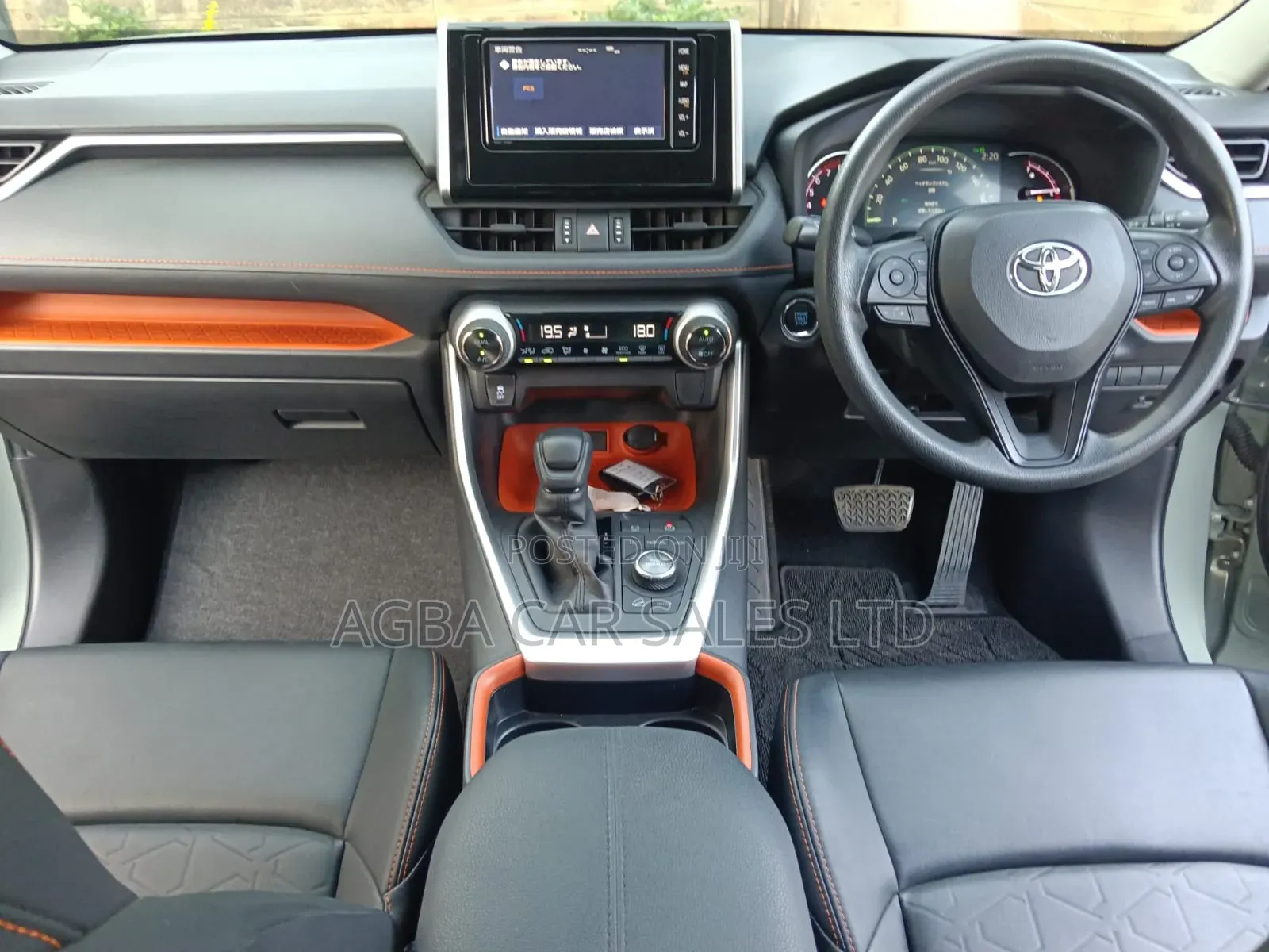 Toyota RAV4 2019 Green