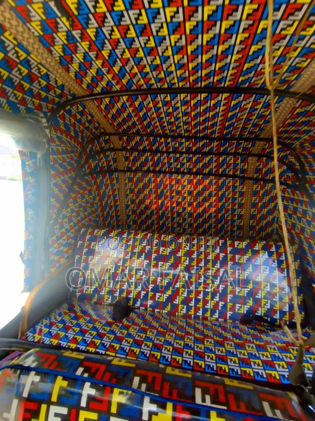 Bajaj RE 2018 Yellow - thumbnail 5