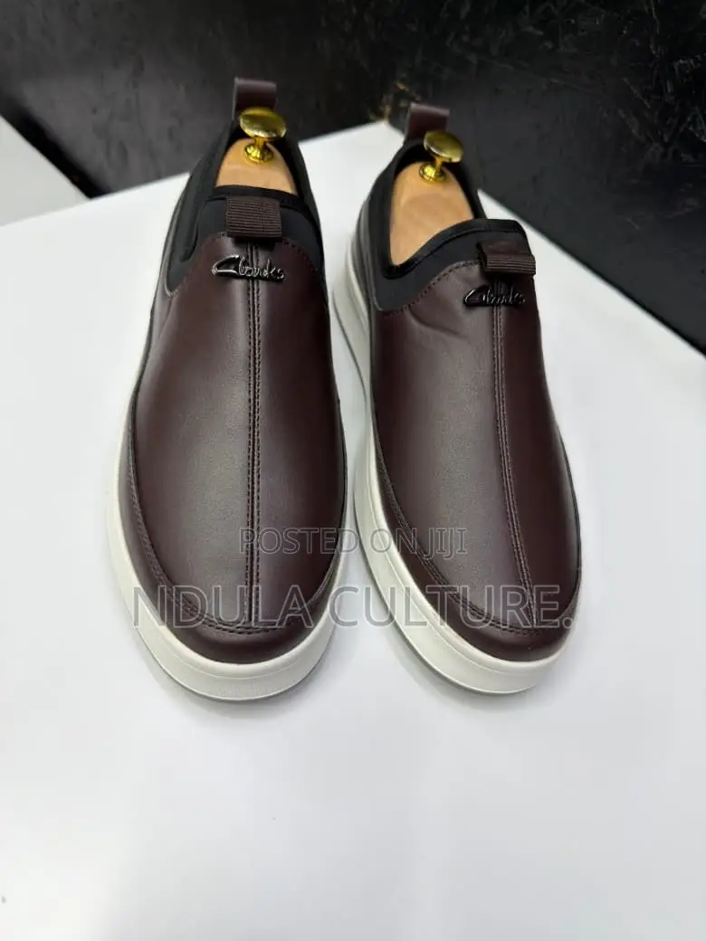 Clarks Slip ~On Casuals