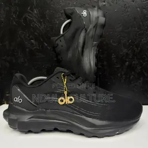 Alo Sneakers