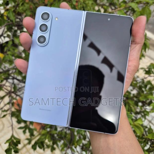 Samsung Galaxy Z Fold 5 512 GB Blue - main view