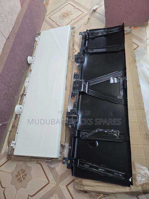 Isuzu NQR 81 or 700p Front Bonnet
