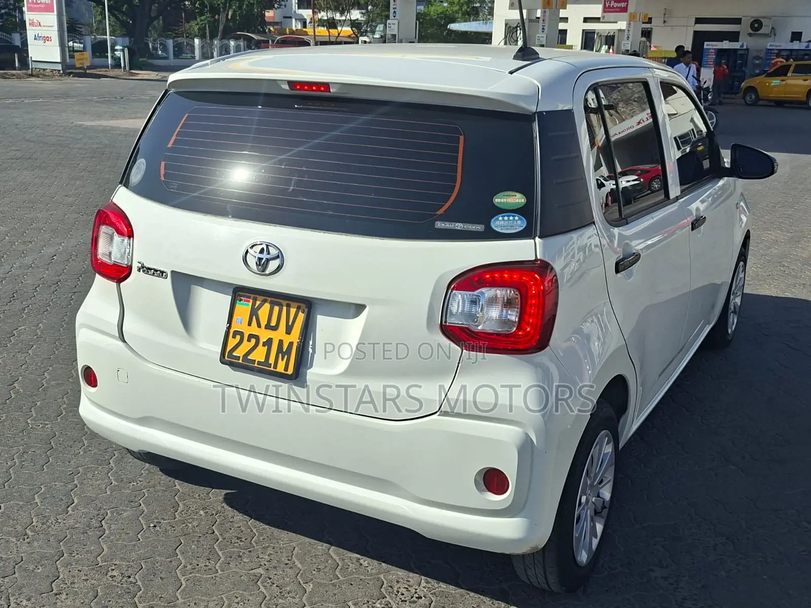 Toyota Passo 1.0 AWD 2018 White