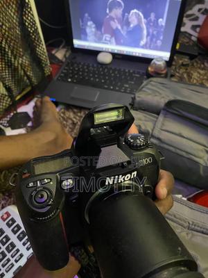 Nikon D100 Brand New - main view