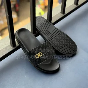 Men Sandals Original. Colours Black/White. Available In Sizes 39 - 46.