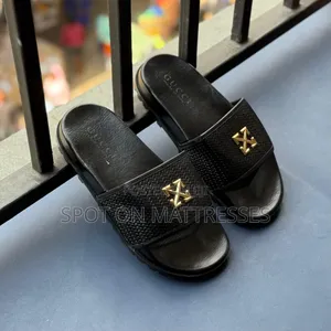 Men Sandals Original. Colours Black/White. Available In Sizes 39 - 46.