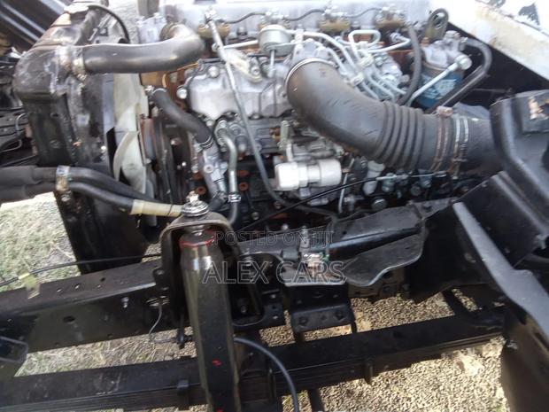 Isuzu NPR Tru K - thumbnail 8