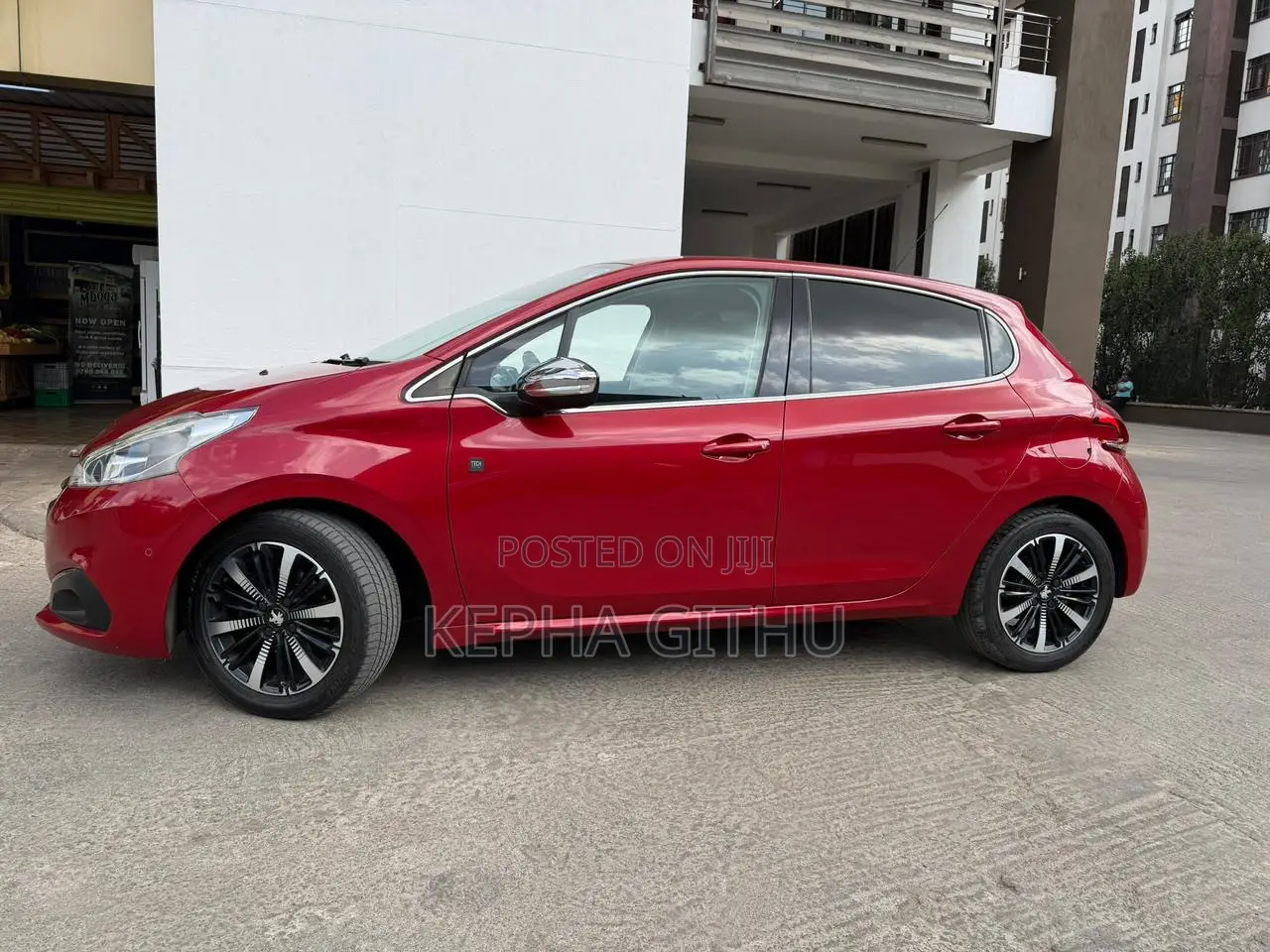 Peugeot 208 2018 Red