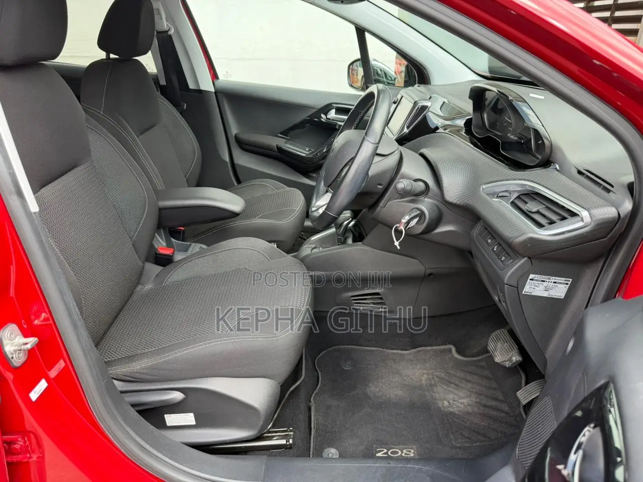 Peugeot 208 2018 Red