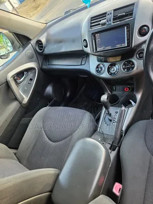 Toyota Vanguard 2011 Black