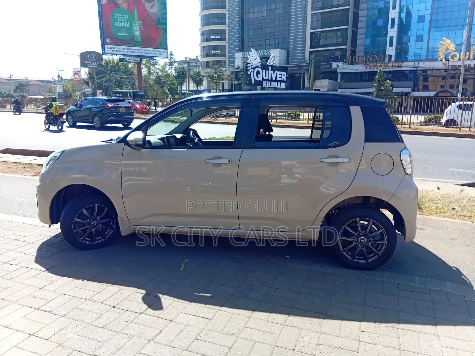 Toyota Passo 1.0 FWD 2018 Beige
