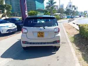 Toyota Passo 1.0 FWD 2018 Beige