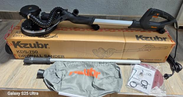 Kzubr Wall Sander. - main view